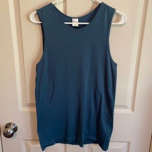 Brand new stretch tank